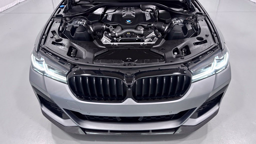 Used 2023 BMW M550i xDrive w/ Dynamic Handling Package AWD/4WD image 33