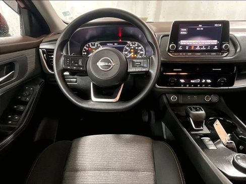 Used 2023 Nissan Rogue SV AWD/4WD image 17