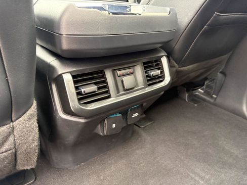 Used 2023 Ford F150 Lariat w/ Equipment Group 502A High AWD/4WD image 19