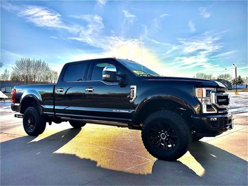Used 2022 Ford F350 Platinum w/ Tremor Off-Road Package image 1
