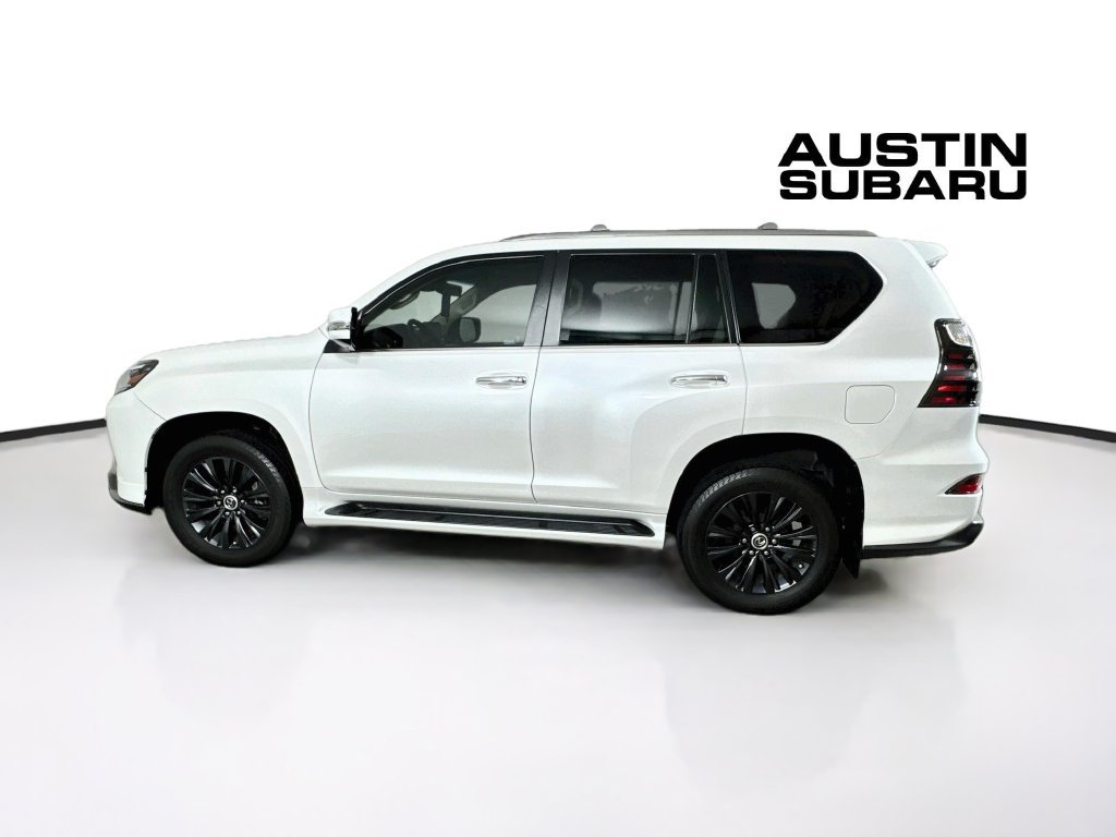 Used 2023 Lexus GX 460 Premium w/ Accessory Package AWD/4WD image 4