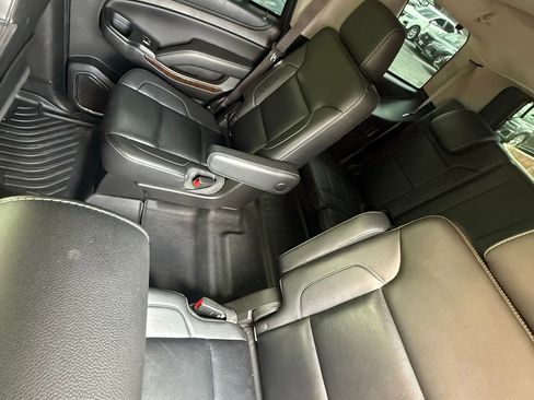 Used 2017 Chevrolet Tahoe LT w/ Luxury Package RWD image 6