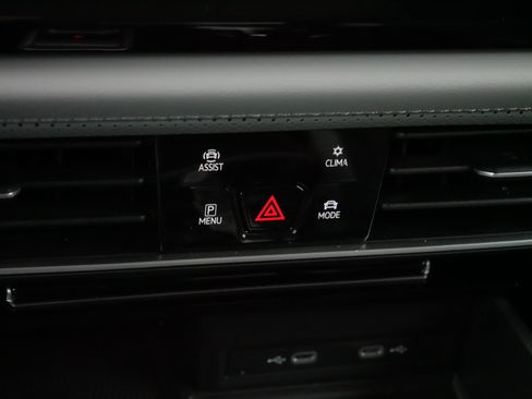 Certified 2024 Volkswagen Atlas Peak Edition SEL image 23