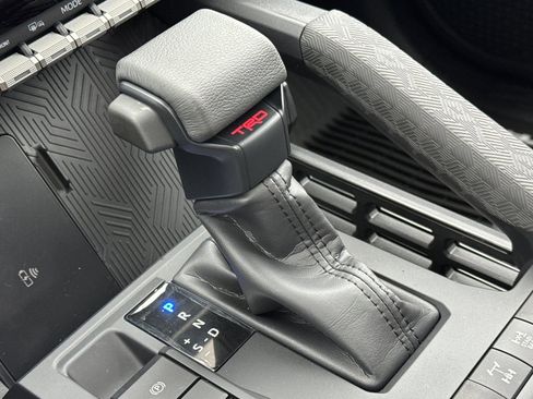 New 2025 Toyota Tacoma TRD Off-Road image 20