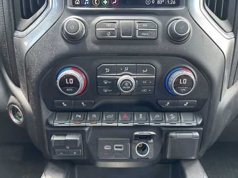 Used 2021 Chevrolet Silverado 1500 LT Trail Boss w/ Convenience Package II AWD/4WD image 31