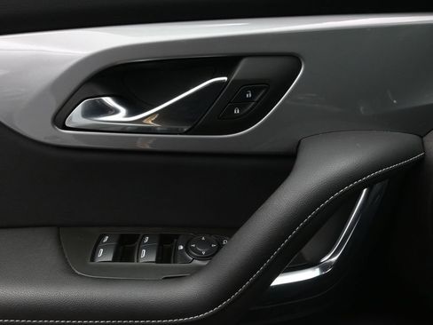 Used 2023 Chevrolet Blazer LT w/ Convenience Package image 18