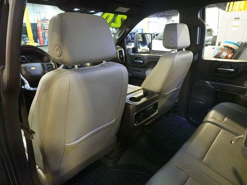 Used 2020 Chevrolet Silverado 2500 LTZ w/ LTZ Plus Package image 25