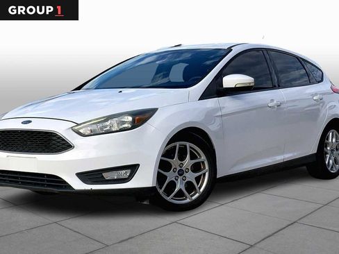 Used 2015 Ford Focus SE w/ Equipment Group 201A image 1