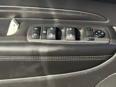 Used 2021 Dodge Durango SXT w/ 3rd Row Seating Group image 16