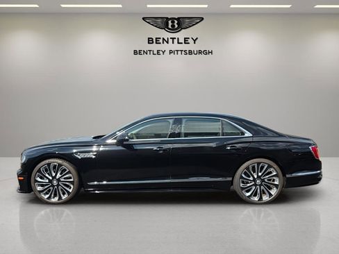 New 2025 Bentley Flying Spur Plug-In Hybrid image 8