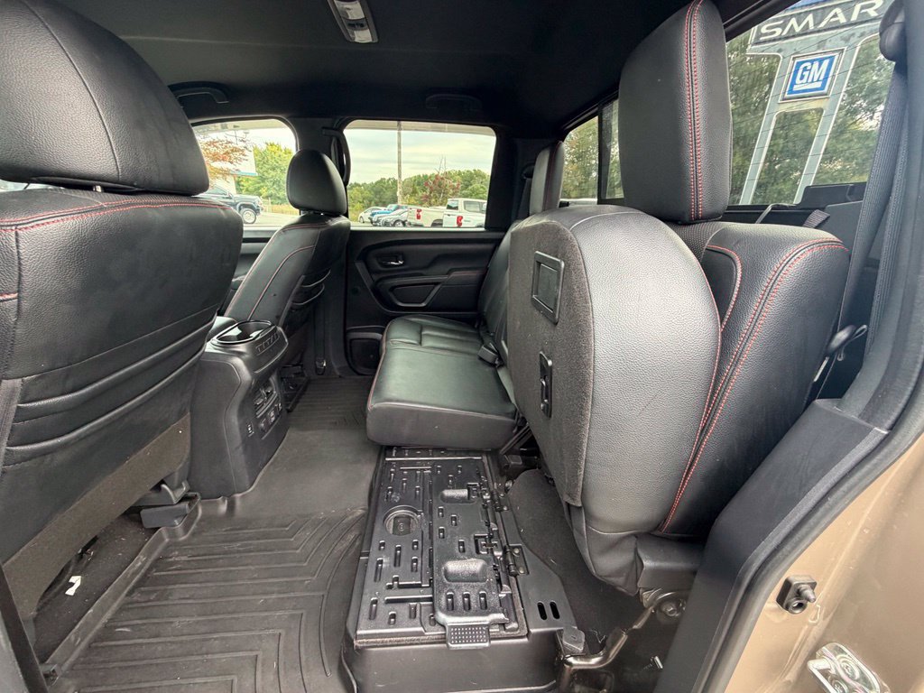 Used 2021 Nissan Titan PRO-4X w/ Pro-4x Convenience Package AWD/4WD image 10