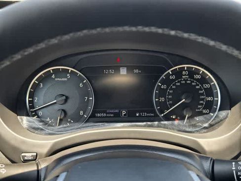 Certified 2023 INFINITI QX55 Sensory w/ Lighting Package AWD/4WD image 17