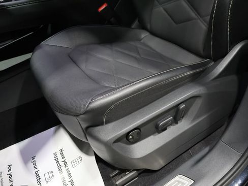 Used 2024 Volkswagen Atlas SE image 9