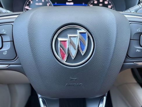 Certified 2023 Buick Envision Avenir image 7