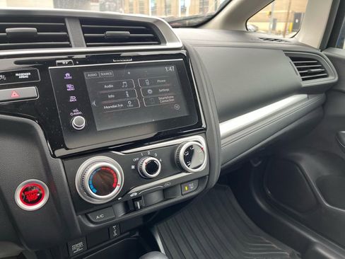 Used 2019 Honda Fit EX image 4