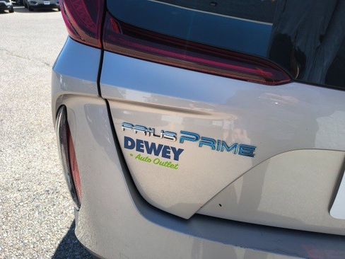 Used 2017 Toyota Prius Prime Plus image 5