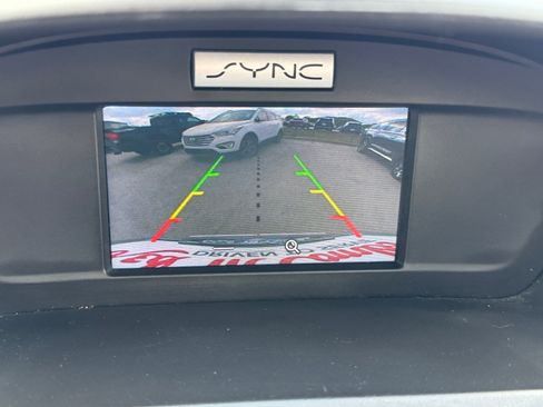 Used 2017 Ford Escape SE image 16