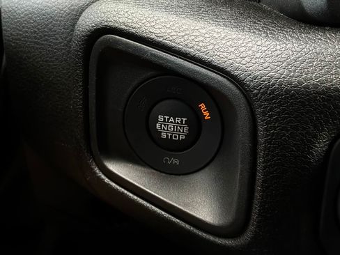 Used 2025 Jeep Wrangler Unlimited Sport AWD/4WD image 26