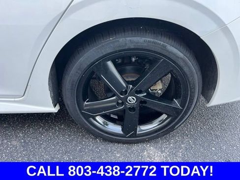 Used 2021 Nissan Sentra SR FWD image 32