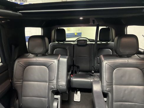 Used 2024 Lincoln Navigator Reserve AWD/4WD image 13