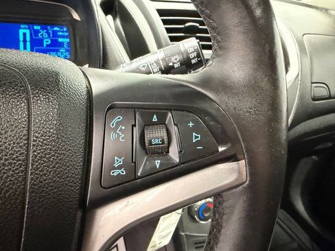 Used 2016 Chevrolet Trax LT w/ LT Sun and Sound Package image 22