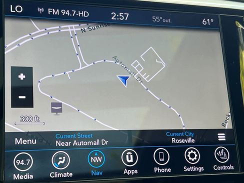 Used 2020 Chrysler Pacifica Limited image 22