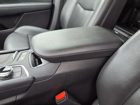 Used 2025 Cadillac XT5 Premium Luxury AWD/4WD image 23