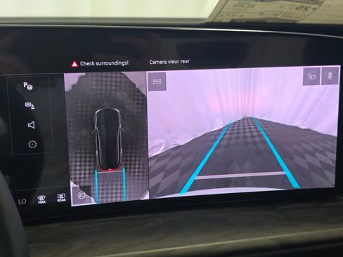 Used 2025 Audi Q5 Premium Plus w/ Premium Plus image 25