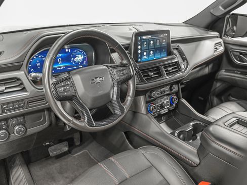Used 2022 Chevrolet Suburban RST AWD/4WD image 15
