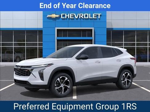 New 2025 Chevrolet Trax RS image 2