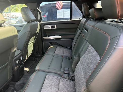 Used 2023 Ford Explorer Timberline w/ Timberline Technology Package AWD/4WD image 9