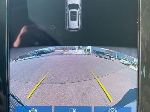 Certified 2023 Volvo XC90 B5 Core w/ Climate Package image 22