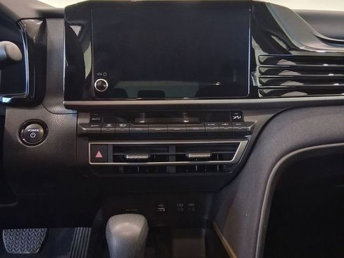 Used 2025 Toyota Camry LE image 13