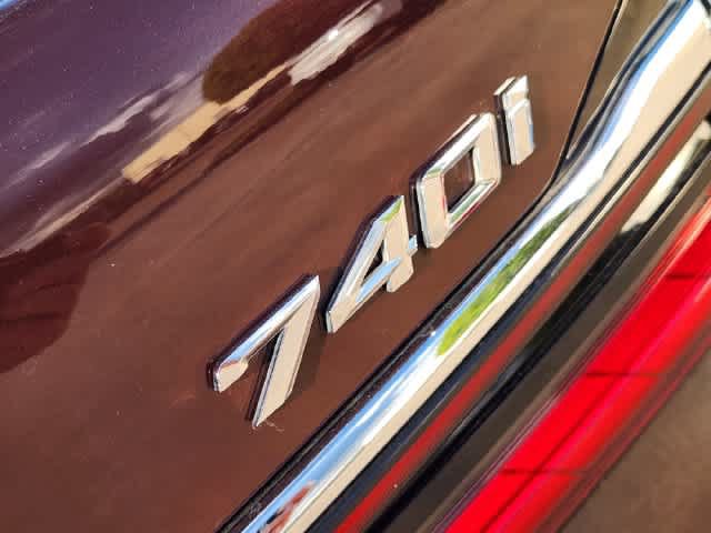 Used 2020 BMW 740i RWD image 8