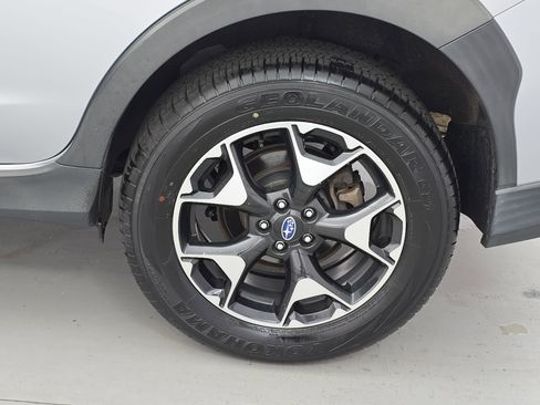 Used 2019 Subaru Crosstrek 2.0i Premium image 32