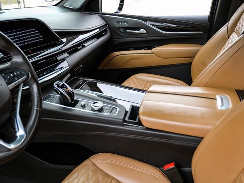 Used 2021 Cadillac Escalade ESV Sport w/ Driver Assist Tech Package image 21