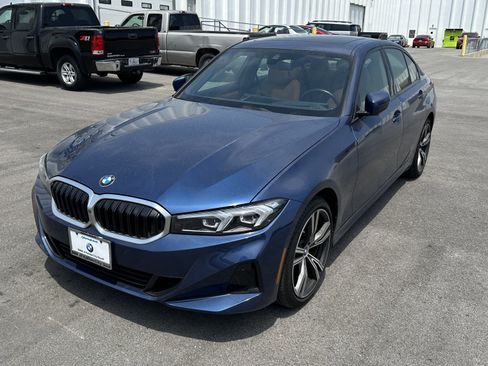 Used 2023 BMW 330i xDrive Sedan w/ Premium Package AWD/4WD image 5
