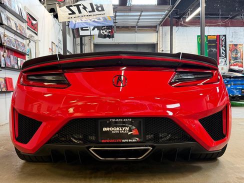 Used 2017 Acura NSX AWD/4WD image 8