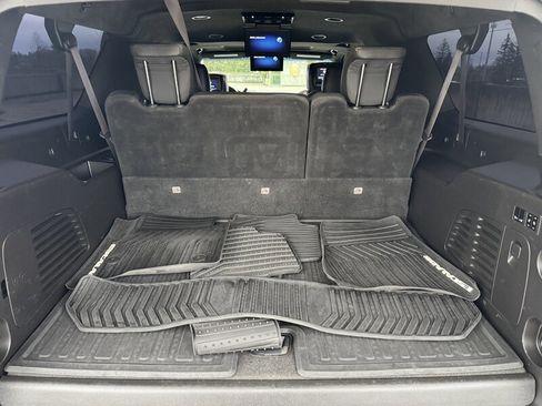 Used 2016 Cadillac Escalade ESV Platinum image 25