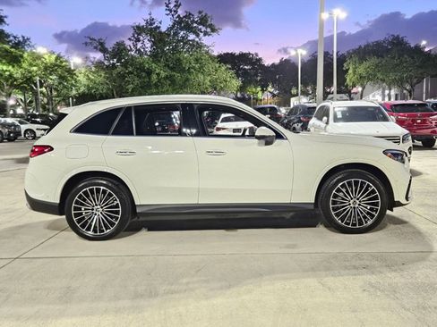 Used 2026 Mercedes-Benz GLC 350e 4MATIC image 4