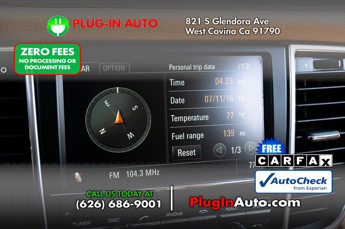 Used 2011 Porsche Panamera RWD image 25