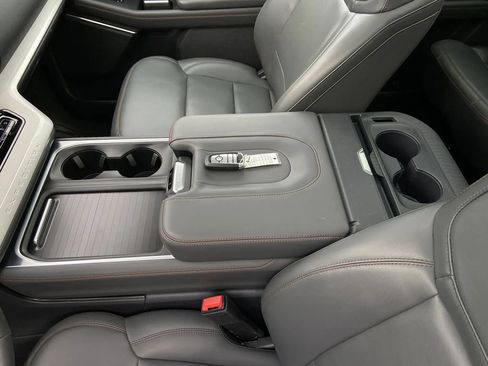 Used 2025 Ford Expedition Max Active image 25