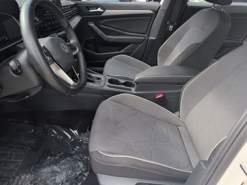 Used 2025 Volkswagen Jetta Sport FWD image 24