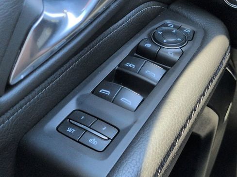 Used 2024 GMC Yukon XL Denali w/ Denali Reserve Package image 27