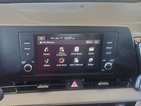 Used 2023 Kia Sportage LX image 13