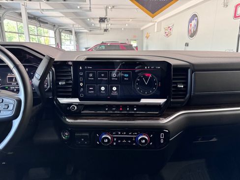 Certified 2025 GMC Sierra 2500 SLE w/ SLE Convenience Package AWD/4WD image 19