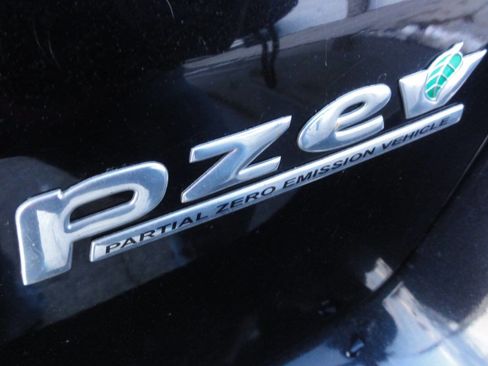 Used 2013 Subaru Legacy 2.5i Premium w/ All-Weather Pkg image 27