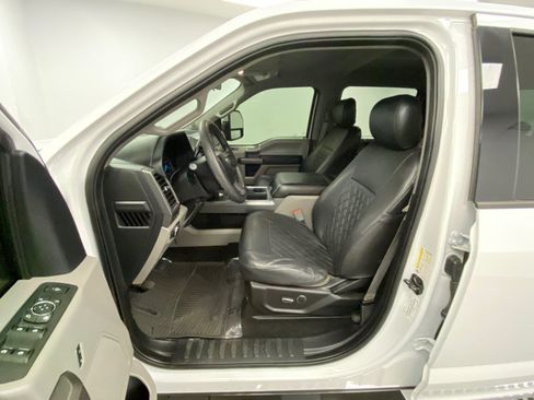 Used 2019 Ford F250 XLT w/ XLT Premium Package AWD/4WD image 22