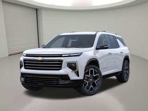 New 2026 Chevrolet Traverse High Country w/ LPO, Floor Liner Package image 6