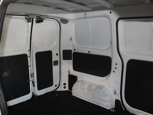 Used 2017 Nissan NV200 S FWD image 25